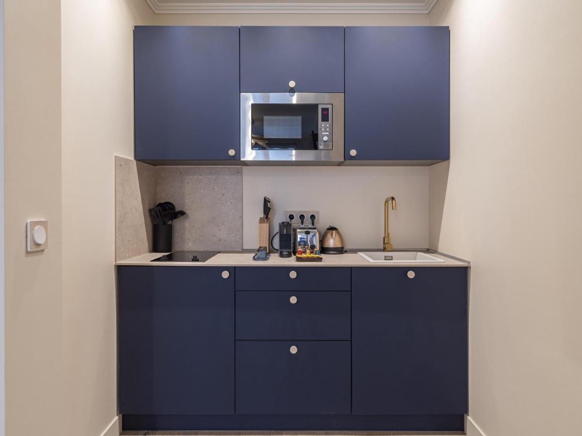 The Blue Suite On Champs Elysees Avenue Paris Bagian luar foto