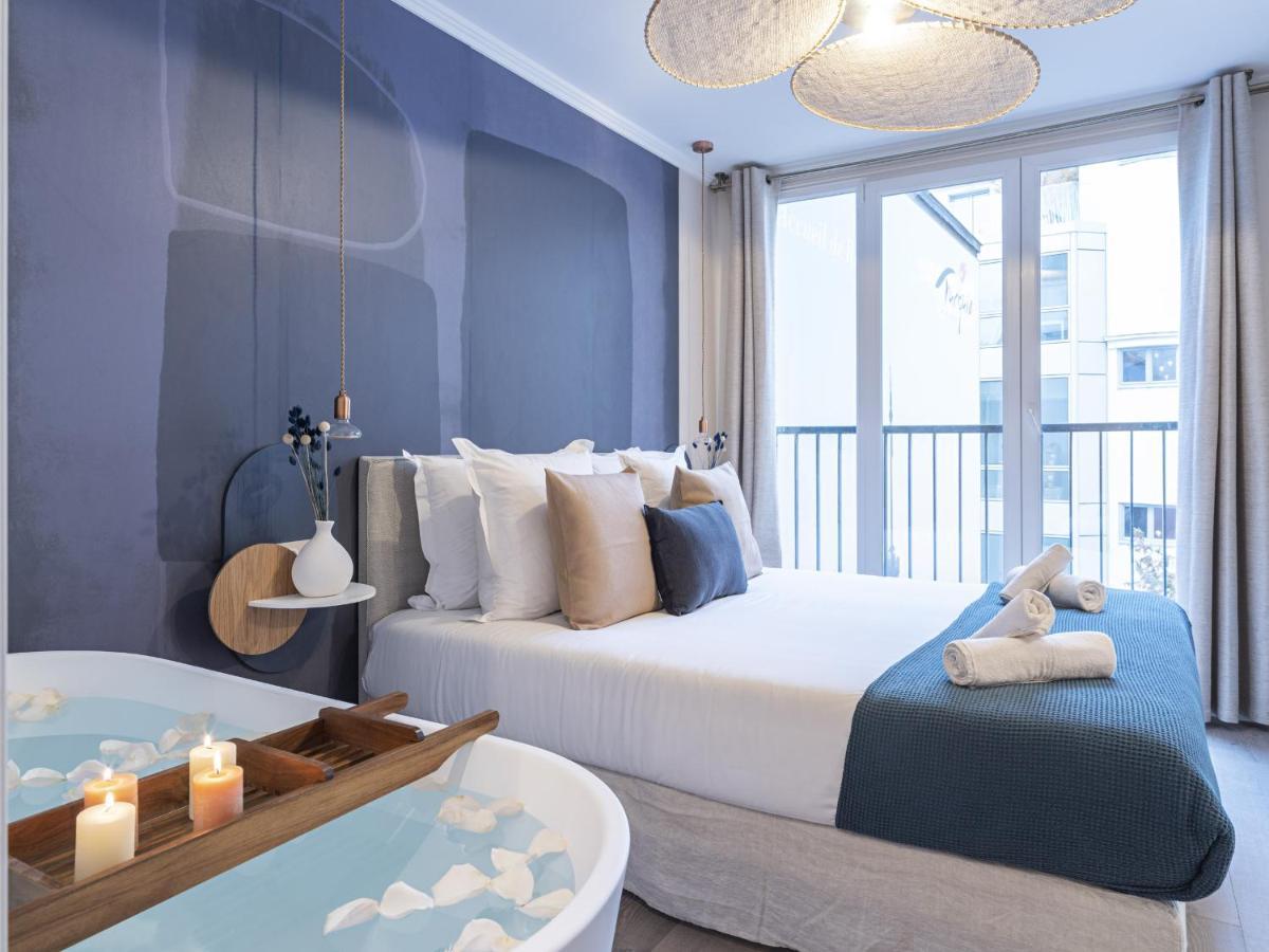The Blue Suite On Champs Elysees Avenue Paris Bagian luar foto
