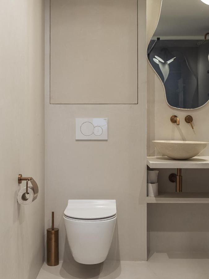 The Blue Suite On Champs Elysees Avenue Paris Bagian luar foto