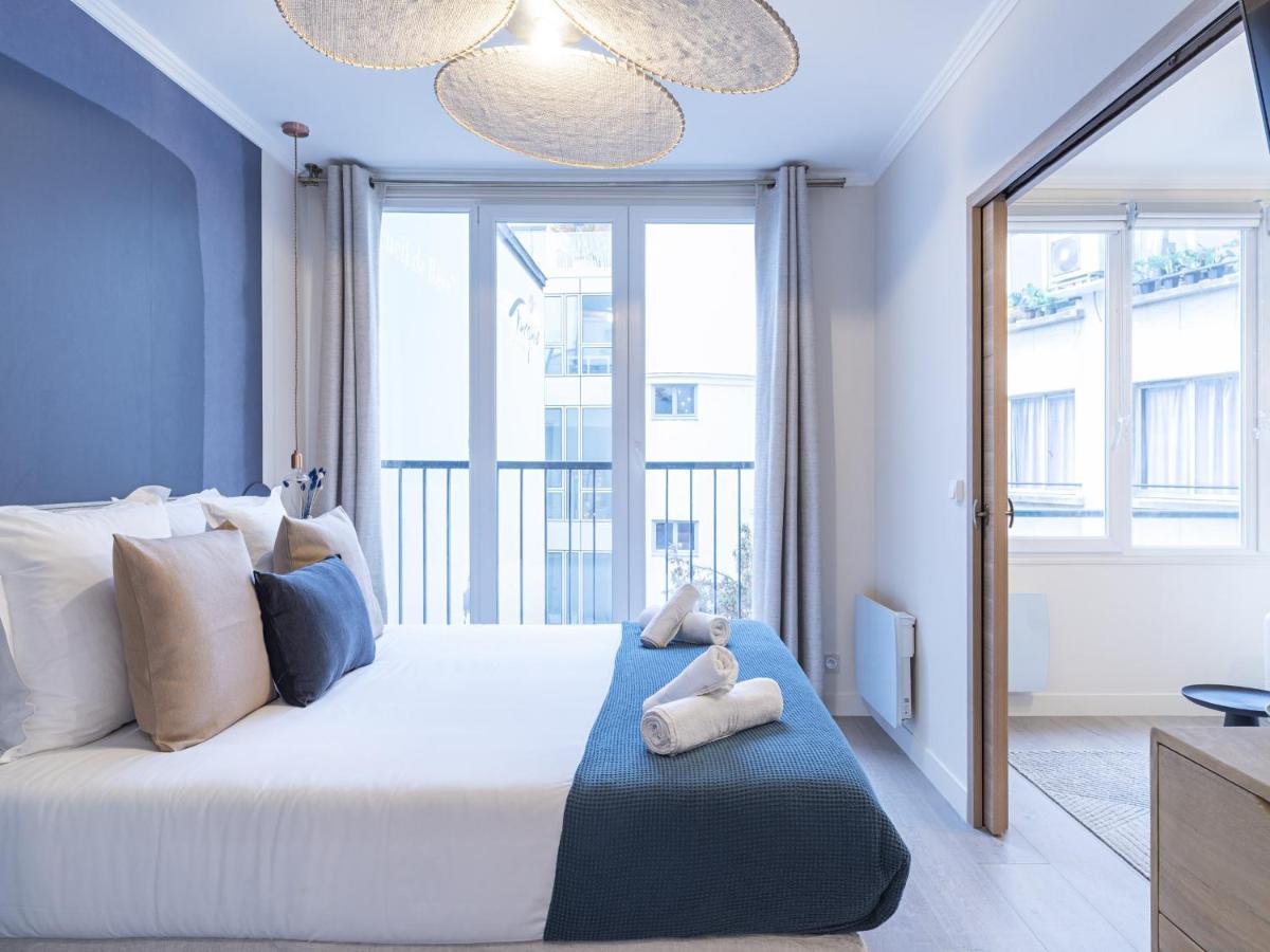 The Blue Suite On Champs Elysees Avenue Paris Bagian luar foto