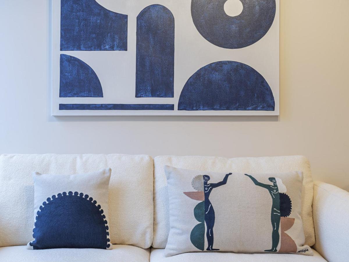 The Blue Suite On Champs Elysees Avenue Paris Bagian luar foto