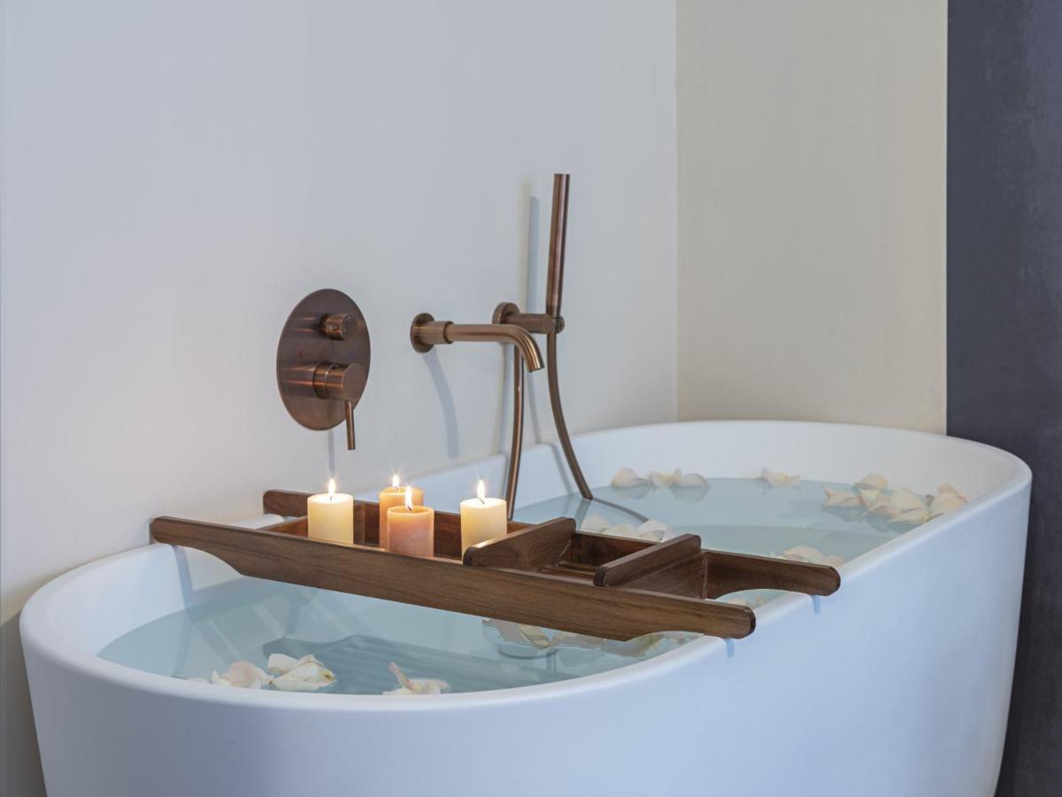 The Blue Suite On Champs Elysees Avenue Paris Bagian luar foto