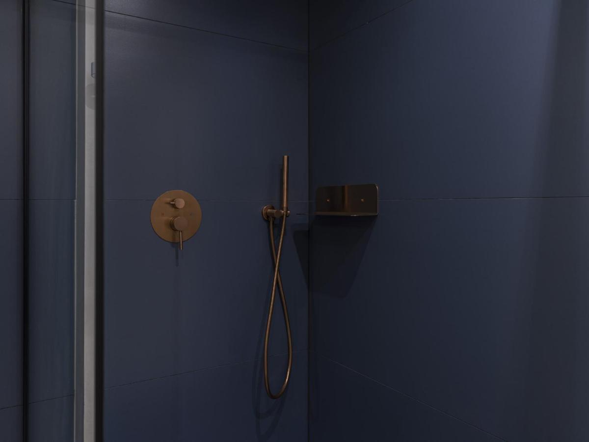 The Blue Suite On Champs Elysees Avenue Paris Bagian luar foto