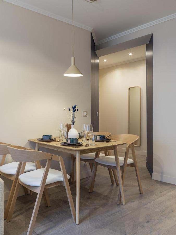 The Blue Suite On Champs Elysees Avenue Paris Bagian luar foto