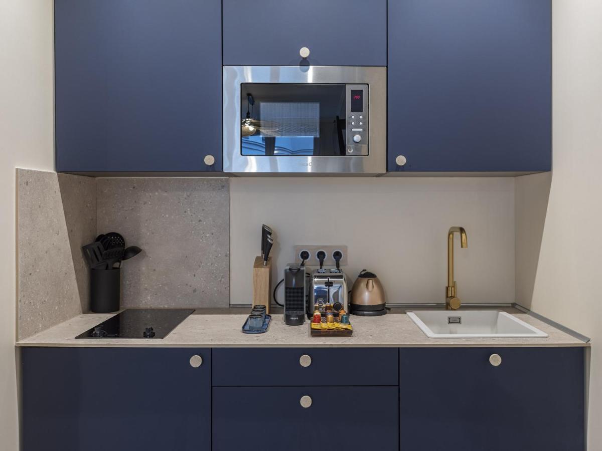The Blue Suite On Champs Elysees Avenue Paris Bagian luar foto