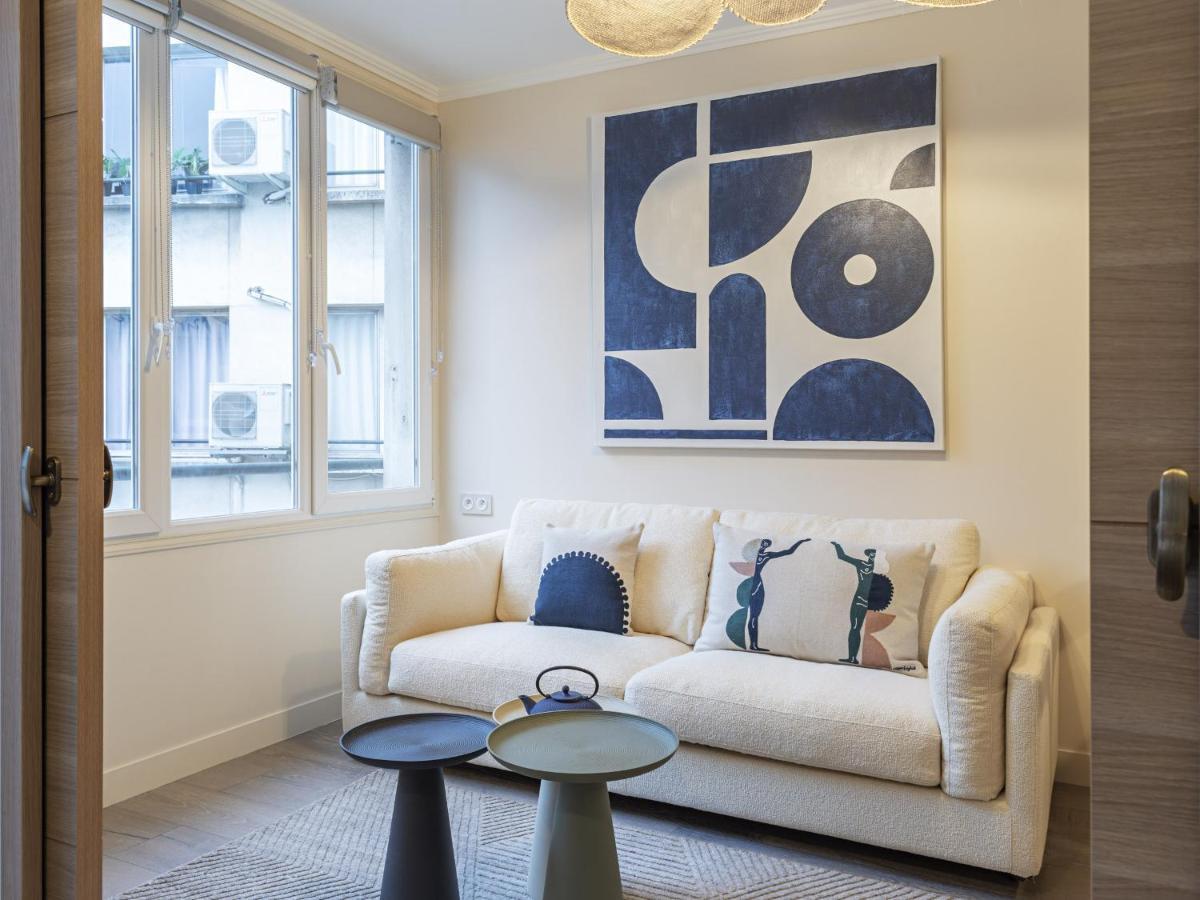 The Blue Suite On Champs Elysees Avenue Paris Bagian luar foto