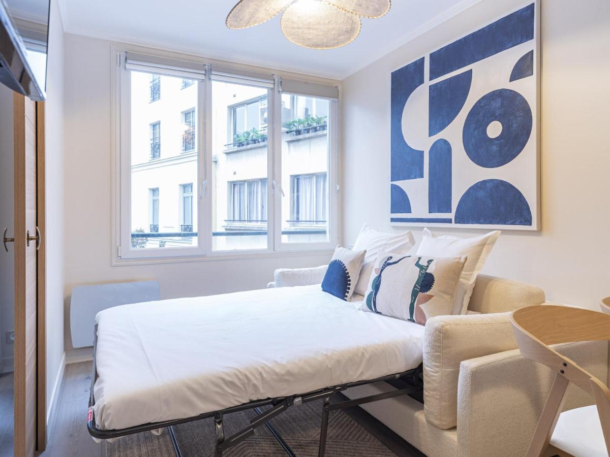 The Blue Suite On Champs Elysees Avenue Paris Bagian luar foto